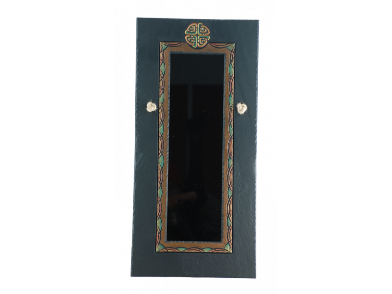 rect.mirror-with-celtic-knot-and-border-medium
